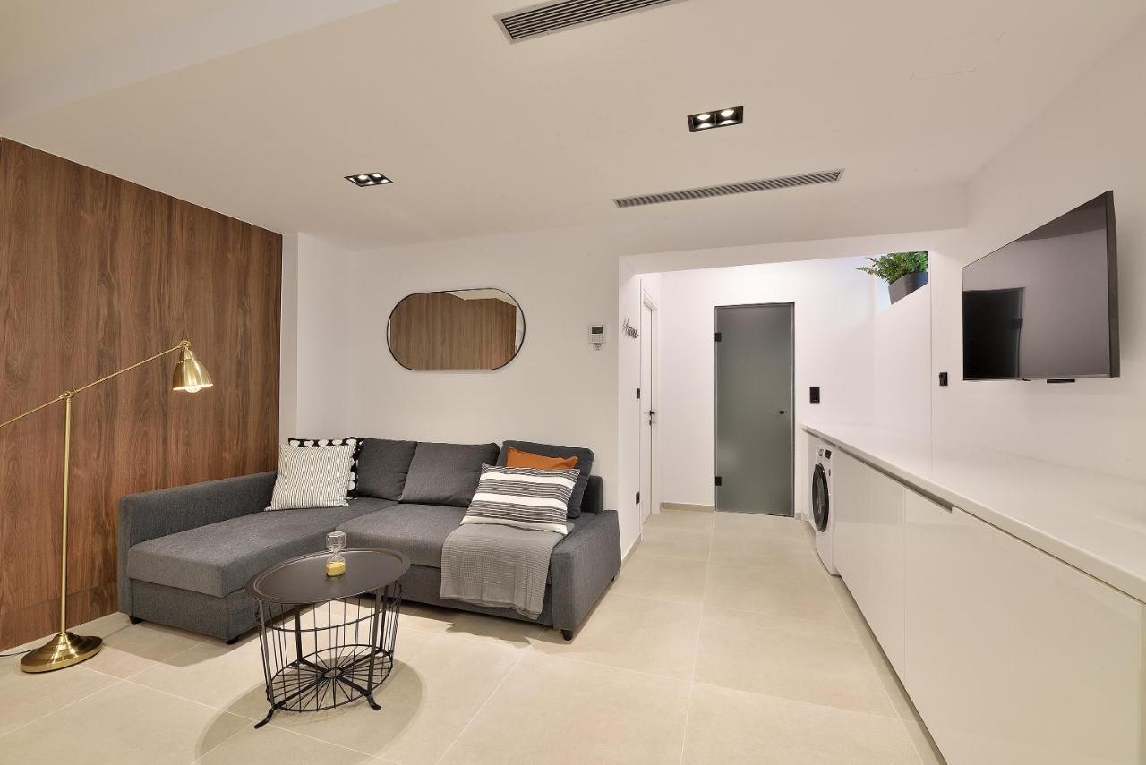Phaedrus Living City Center Luxury Flat Skoufa เอเธนส์ ภายนอก รูปภาพ