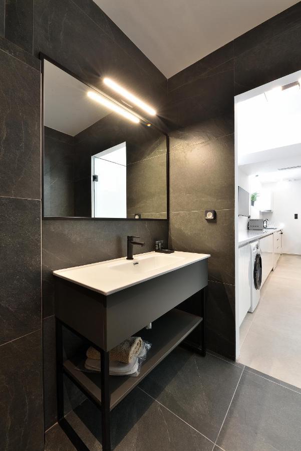 Phaedrus Living City Center Luxury Flat Skoufa เอเธนส์ ภายนอก รูปภาพ